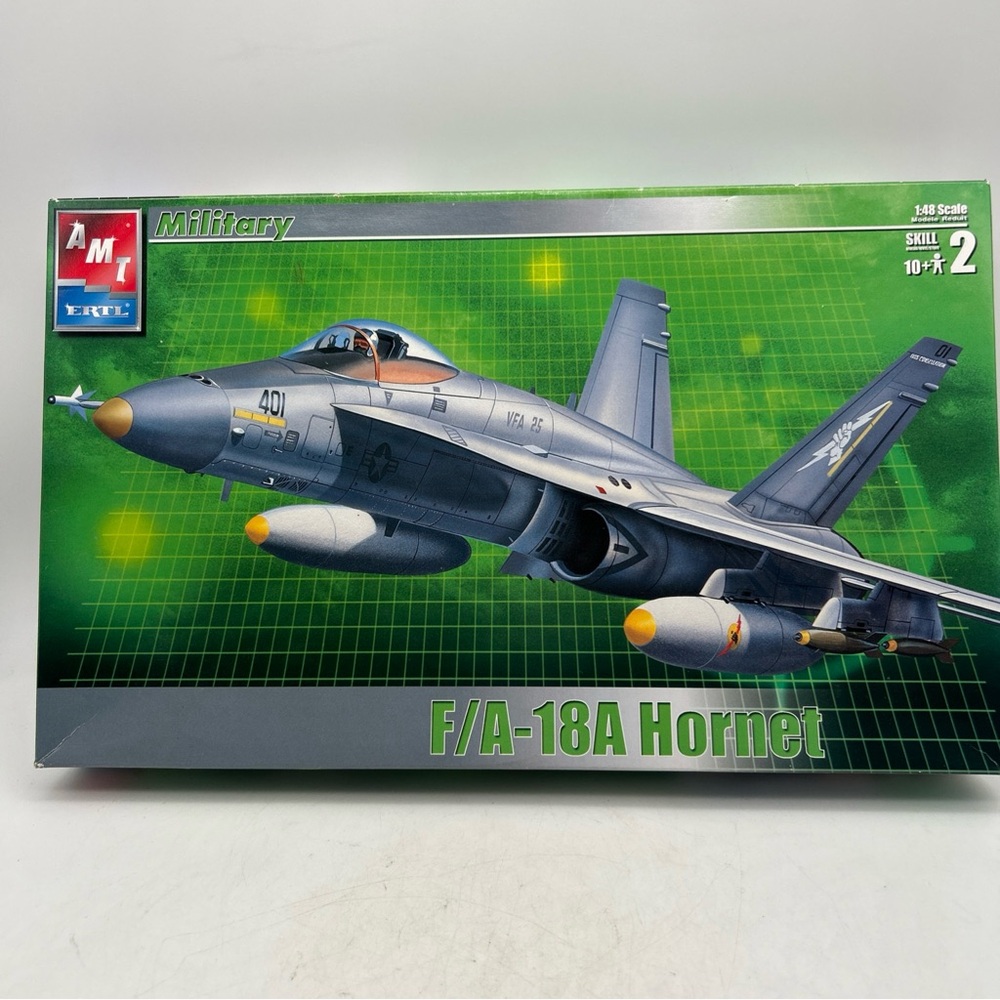 AMT ERTL McDonnell Douglas F/A-18A "HORNET" Military 1:48 Model(open Box) Vtg